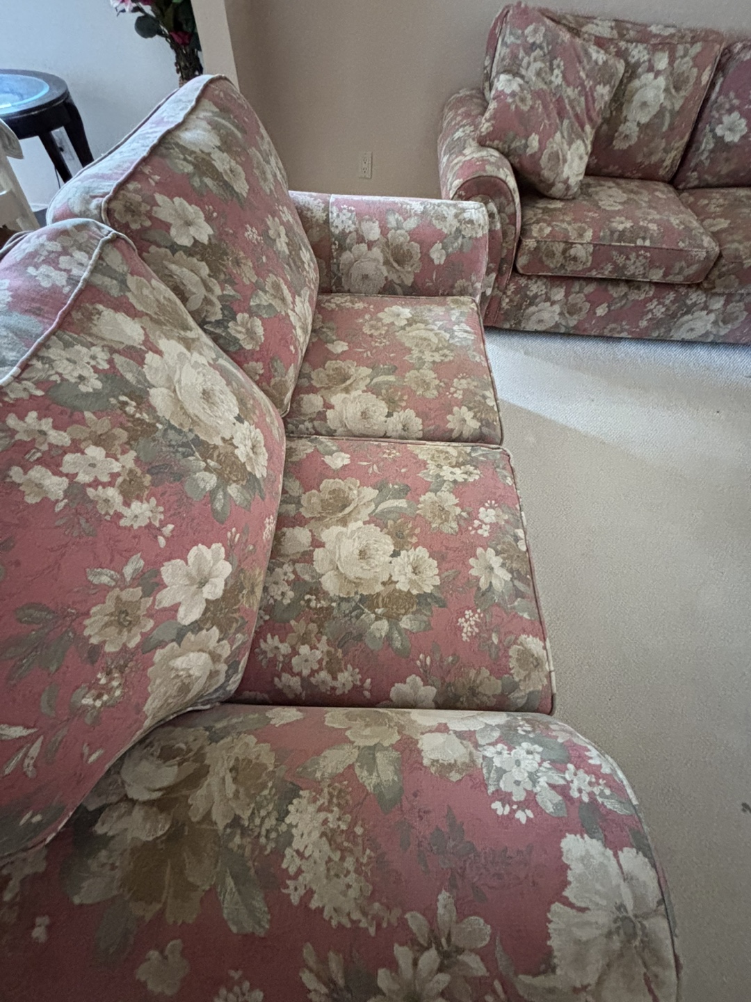 Floral Loveseat and Sofa Set - photo 5