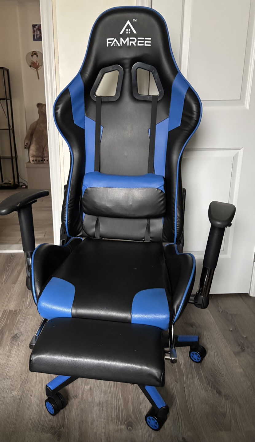 FAMREE Gaming Chair with Footrest - Black and Blue - photo 3