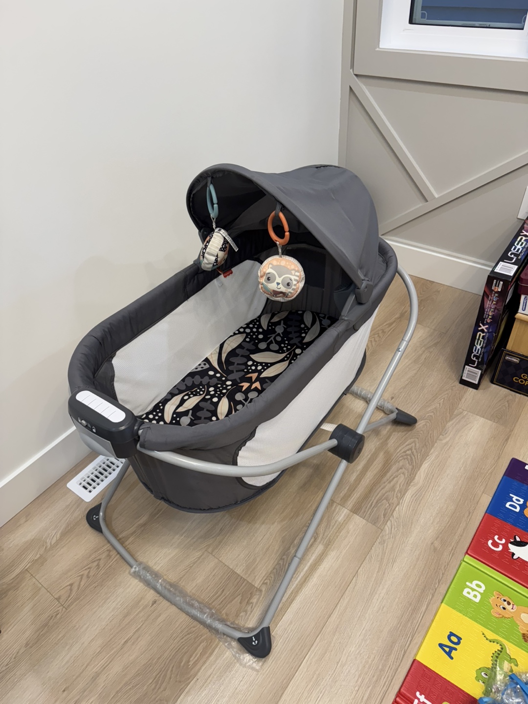 Baby Bassinet with Vibrations - photo 3