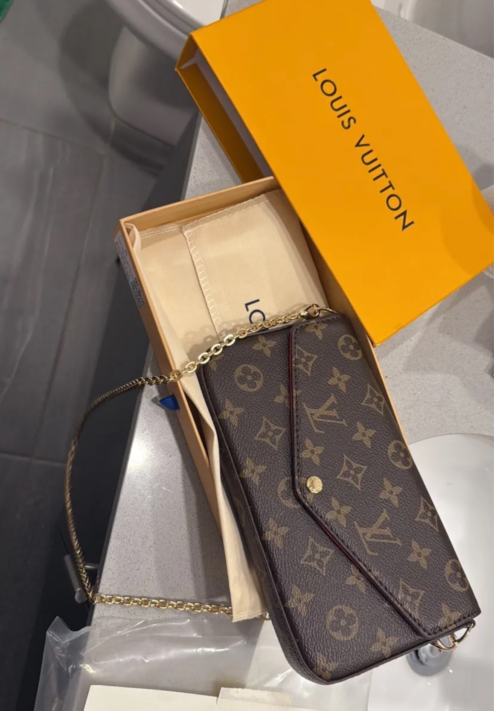 Louis Vuitton Pochette Métis Chain Wallet