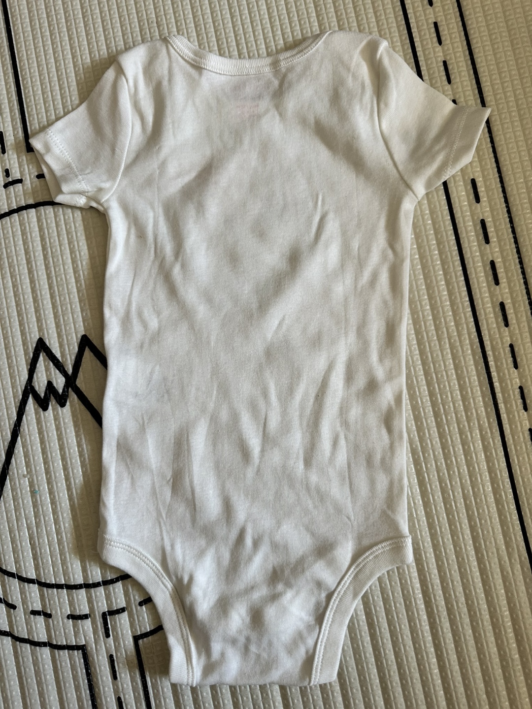 Three Joe Fresh Baby Bodysuits - 6-12 Months - photo 5