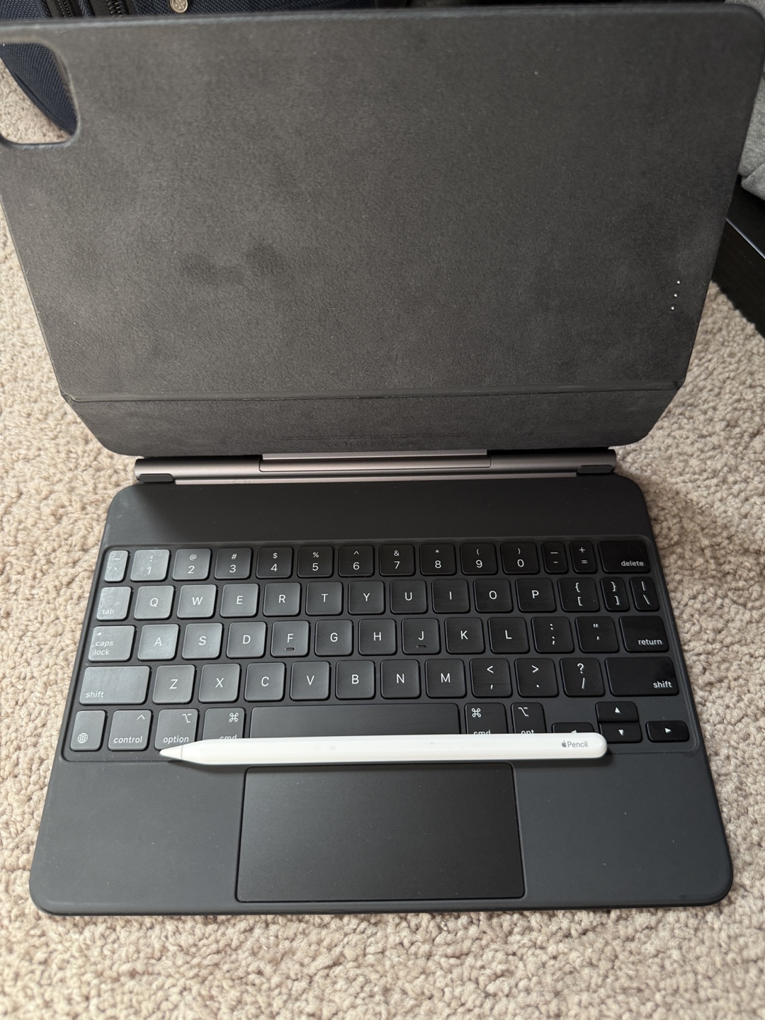 Apple iPad Magic Keyboard Folio and Apple Pencil