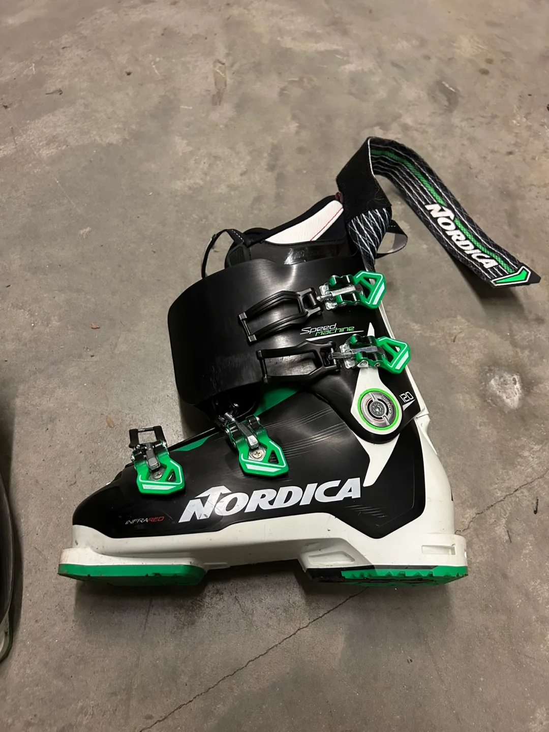 Nordica Speedmachine 130 Ski Boots thumbnail