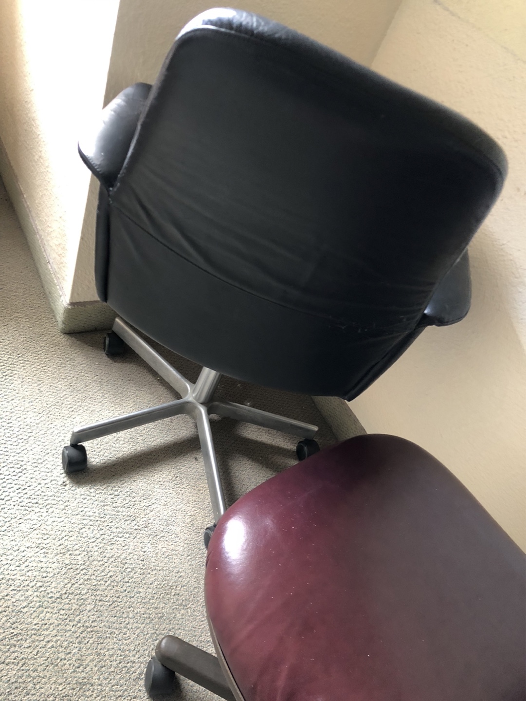 Two Leather Office Chairs - photo 2