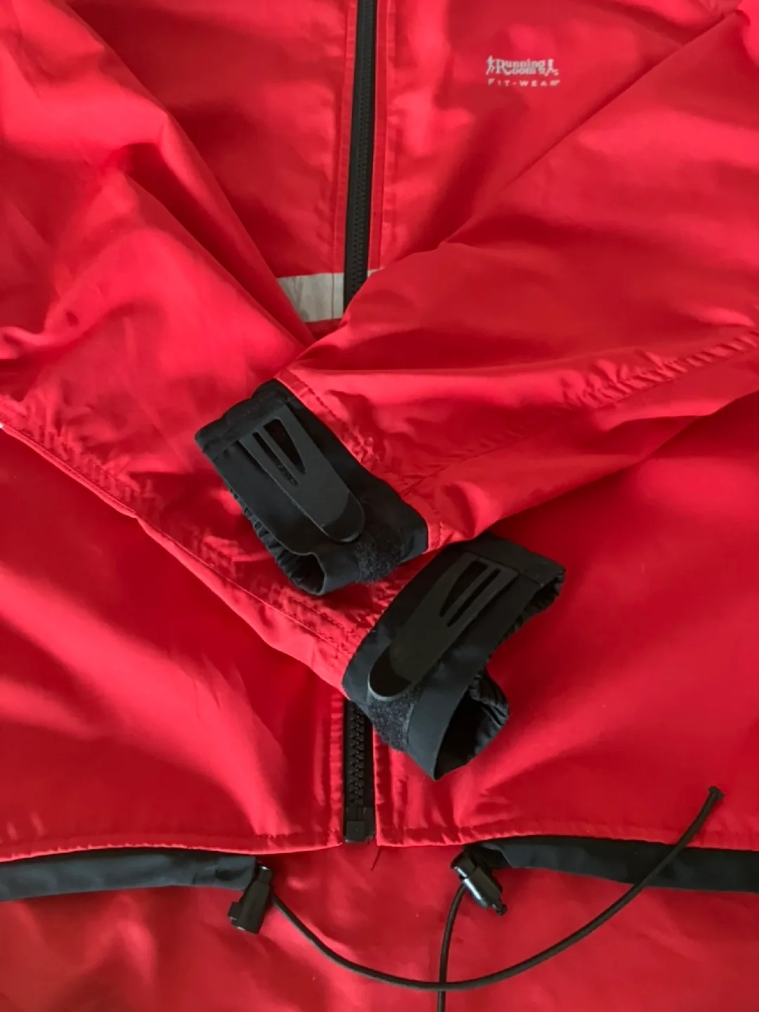 Running Room Fit-Wear Red Running Jacket image indicator(2)