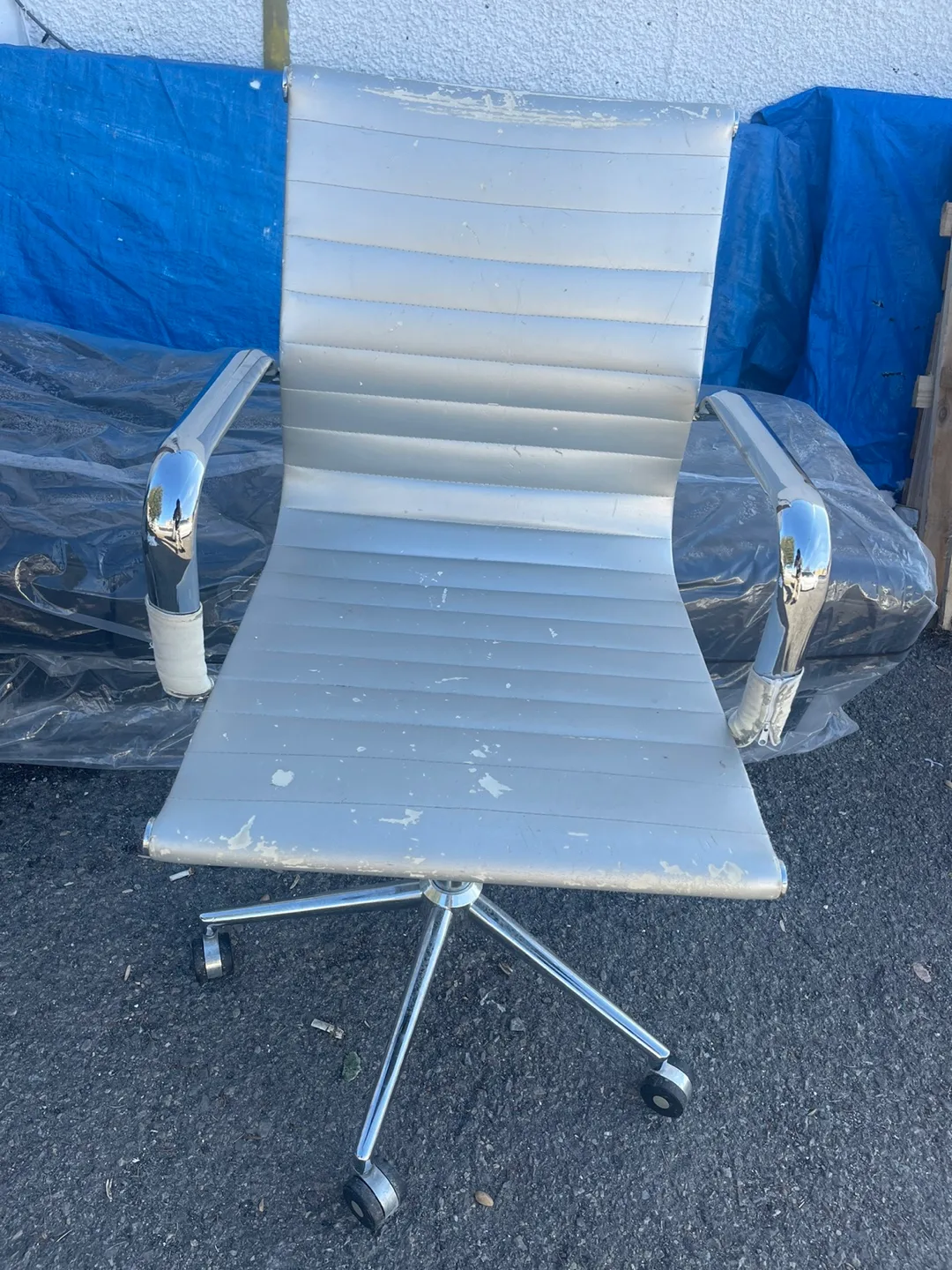 Used Office Chair - Silver/Grey thumbnail