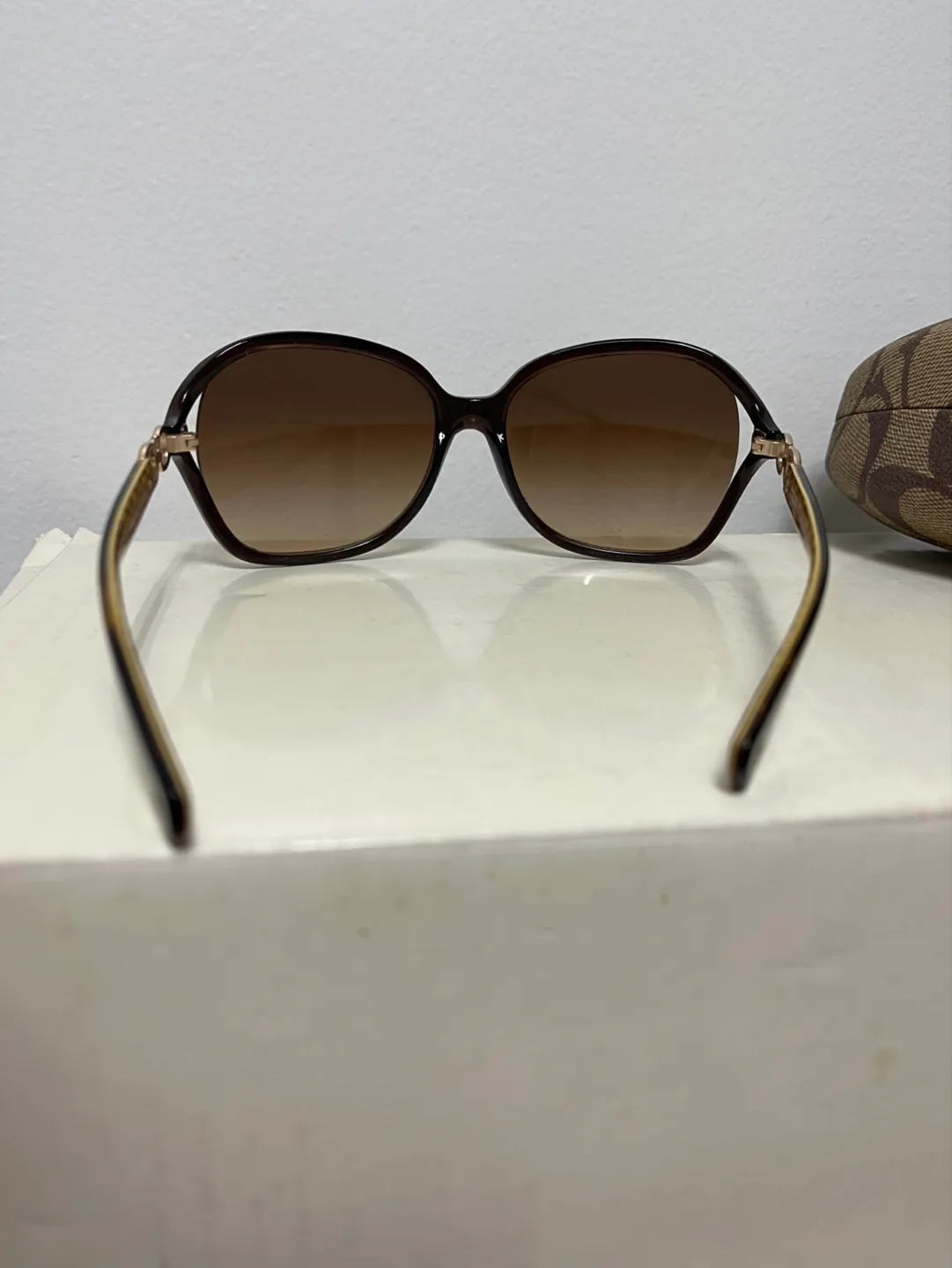 Coach Sunglasses 3018 Natasha Brown Gradient Lenses image indicator(4)