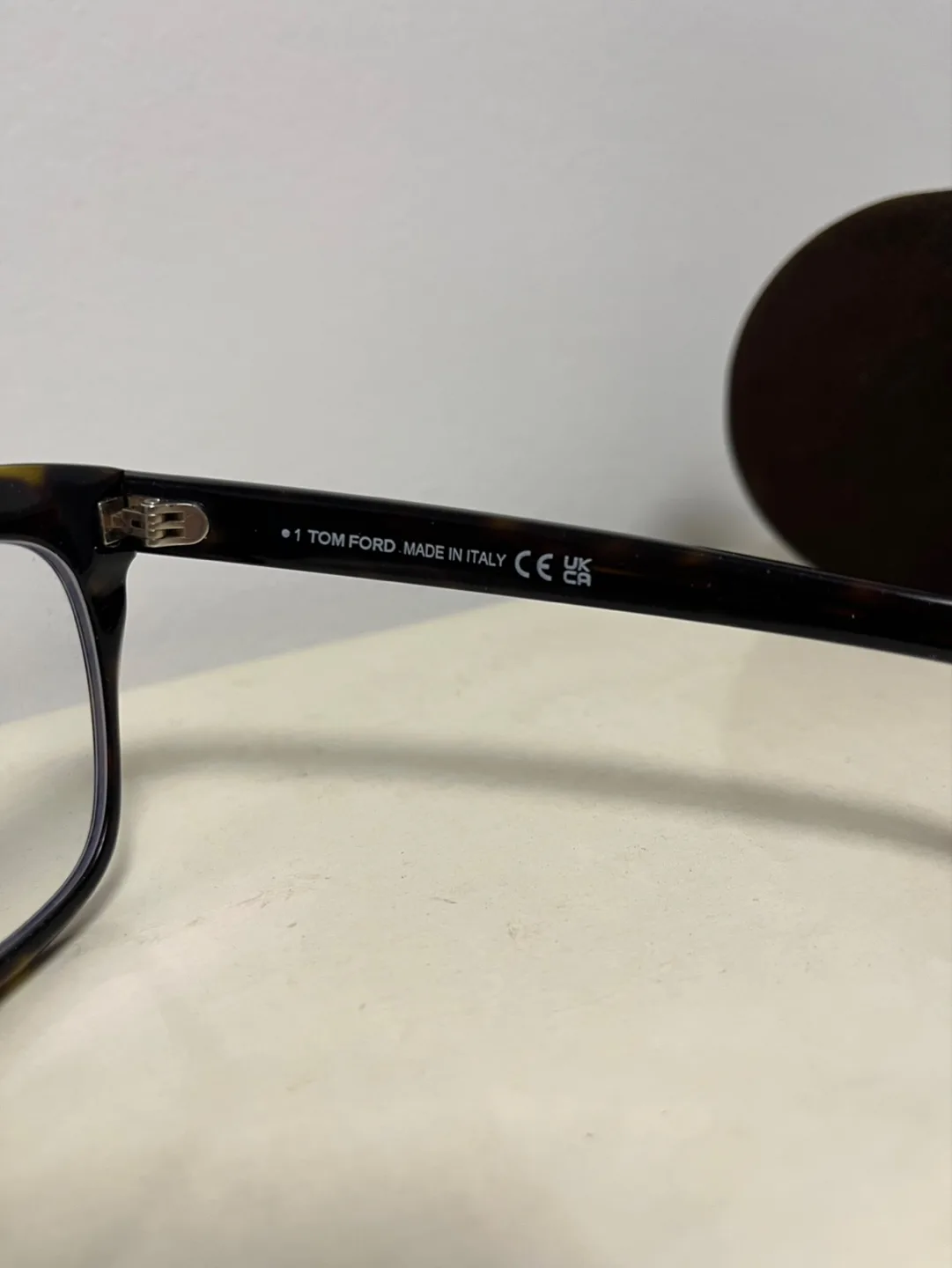 Tom Ford Eyeglasses - Tortoise Shell image indicator(5)