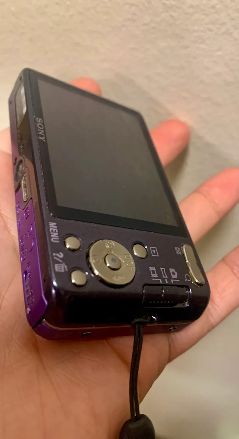 Sony Cyber-shot W570 Purple Digital Camera image indicator(3)