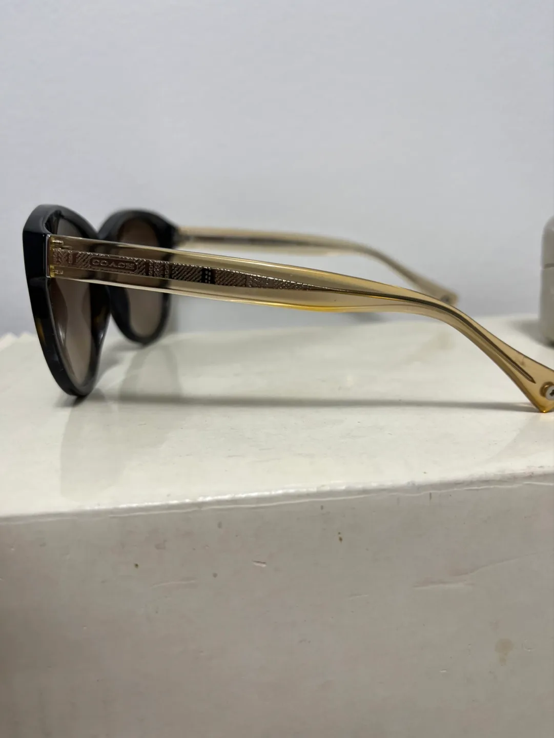 Coach Sunglasses image indicator(3)