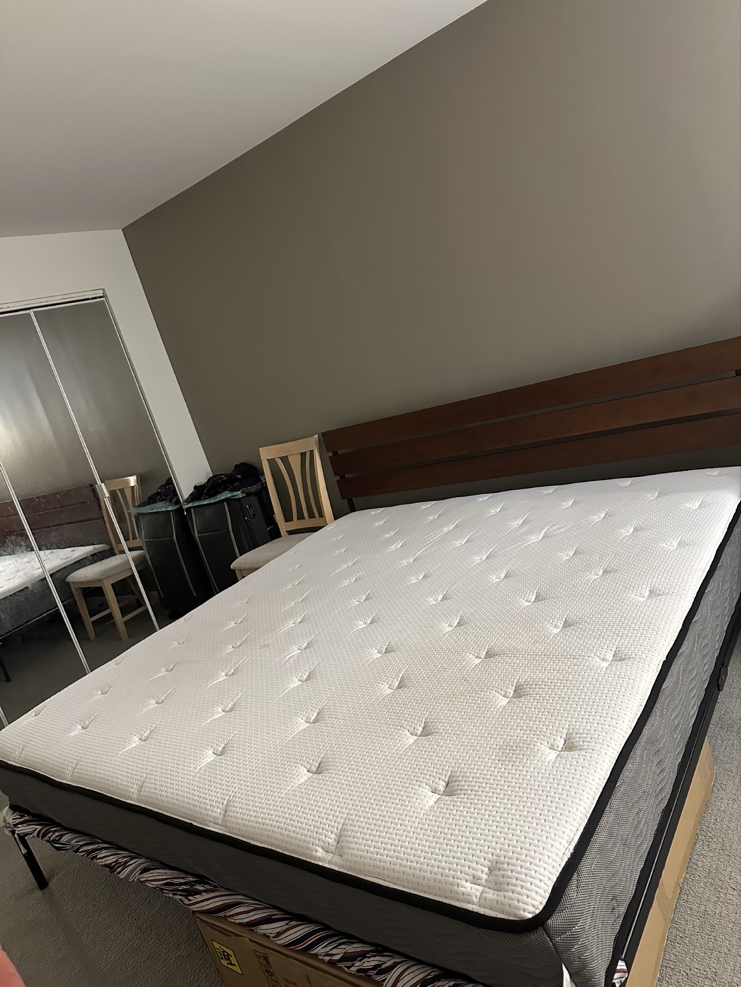 King Size Mattress and Platform Bed Frame - photo 2