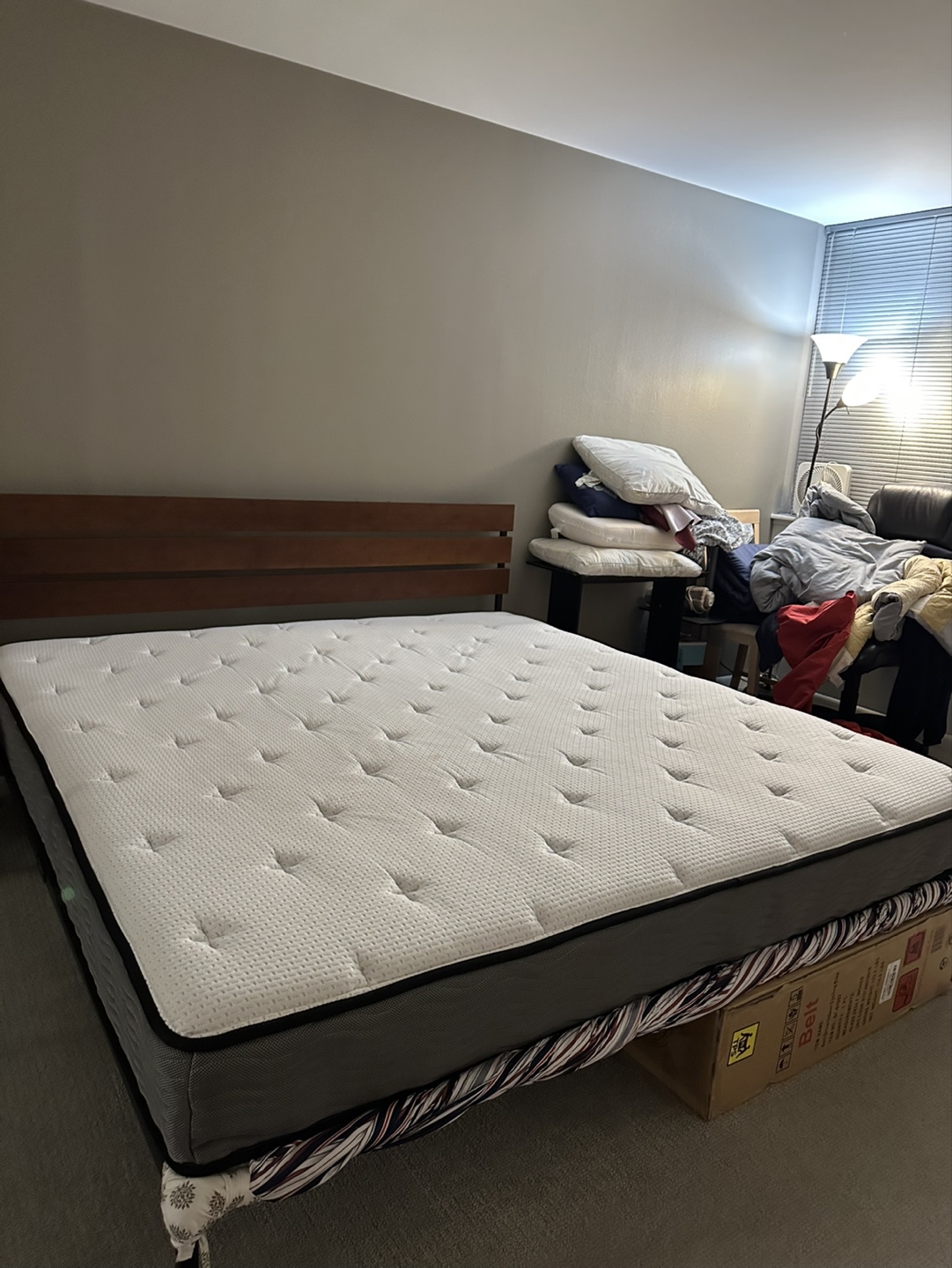 King Size Mattress and Platform Bed Frame - photo 3