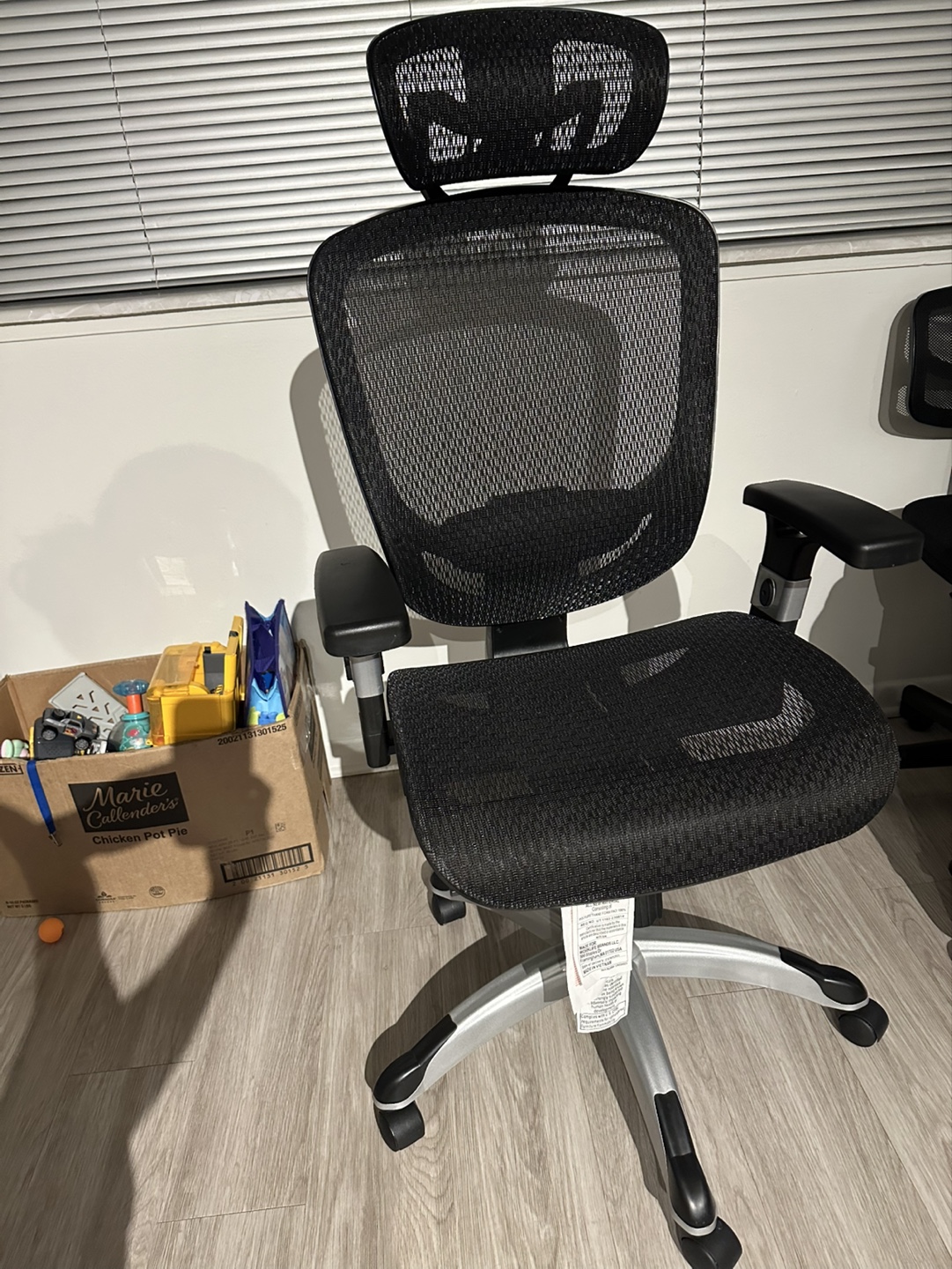 Mesh Office Chair with Headrest - photo 3