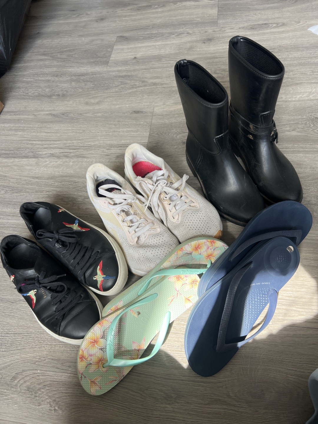 Shoes and Flip-Flops Bundle