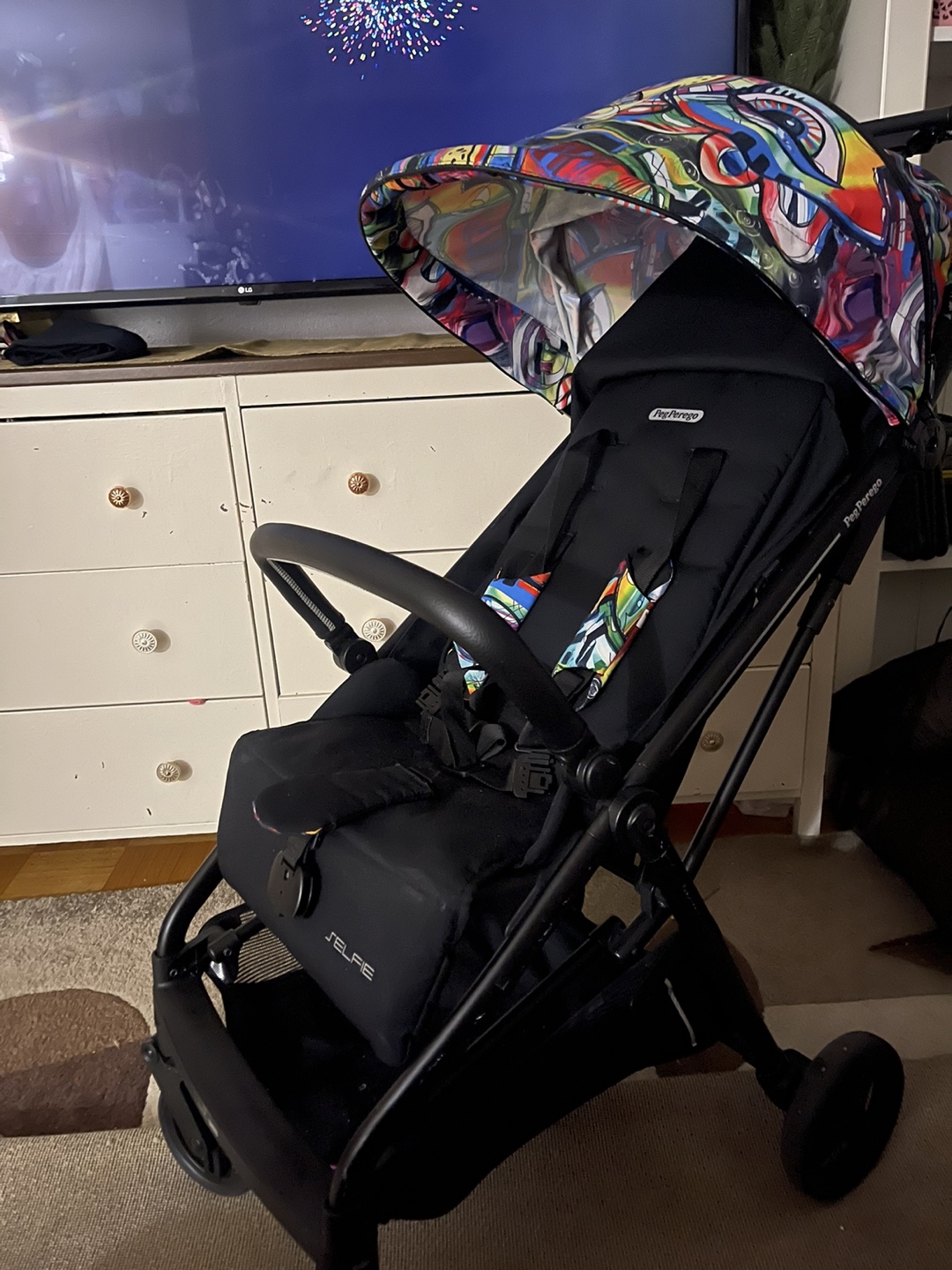 Peg Perego Selfie Stroller - Graffiti Print Canopy - photo 2