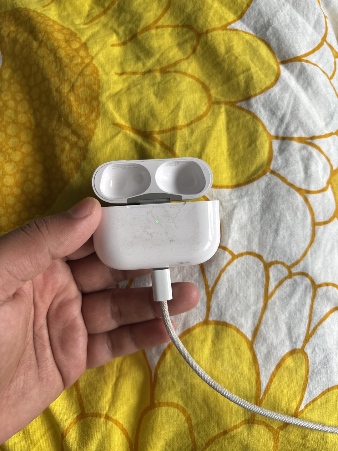 Used Apple AirPods (gen2) Charging Case - photo 3