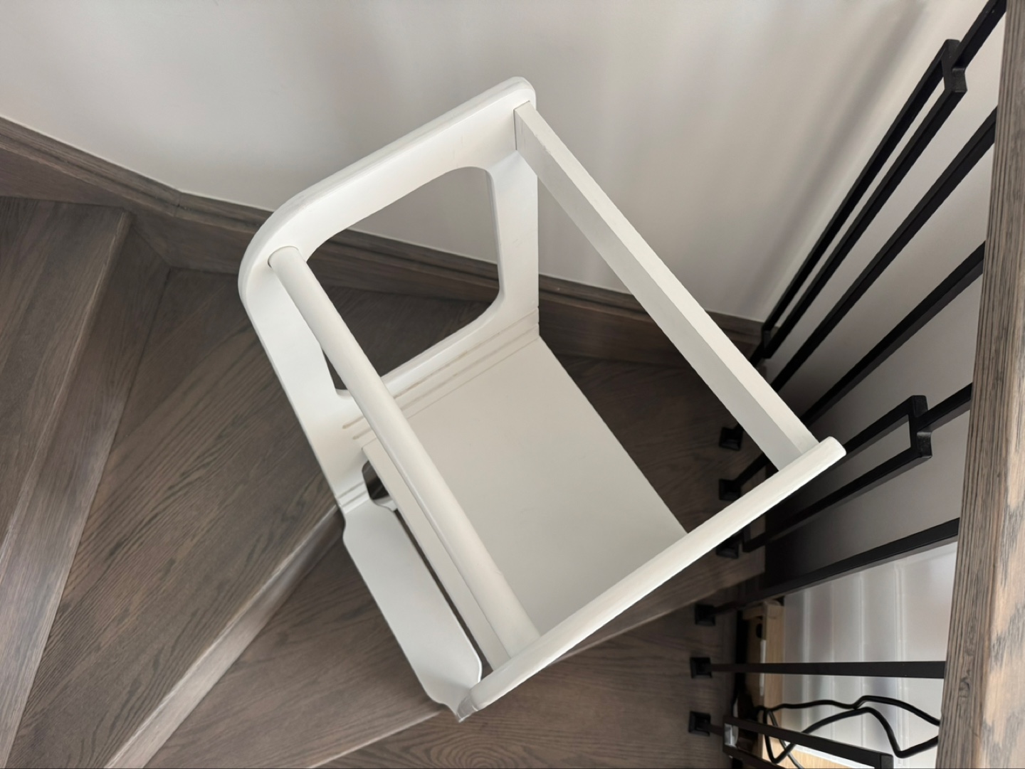 White Wooden Learning Tower for Toddlers - photo 3