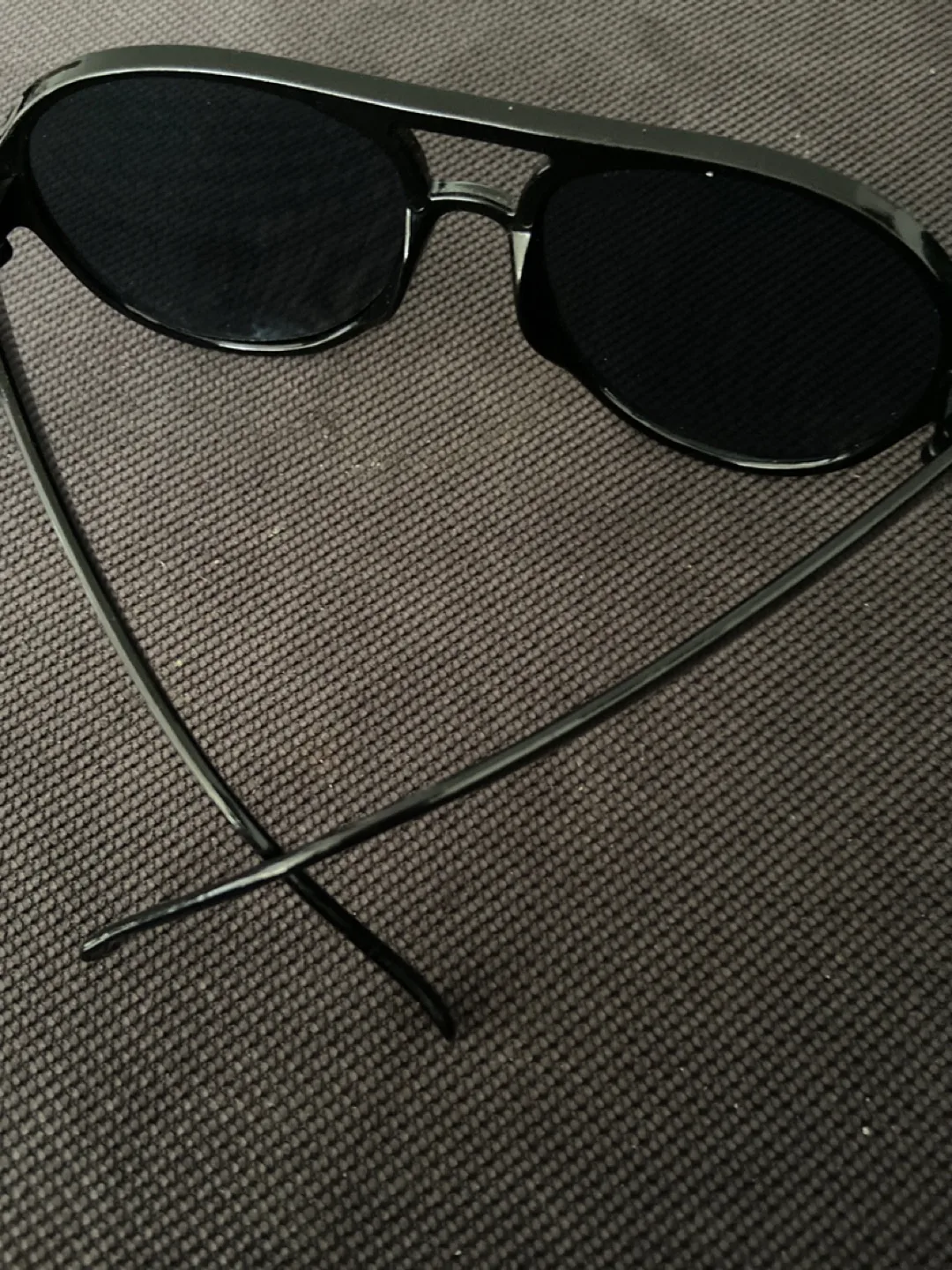 Aviator Sunglasses Black Frame image indicator(2)