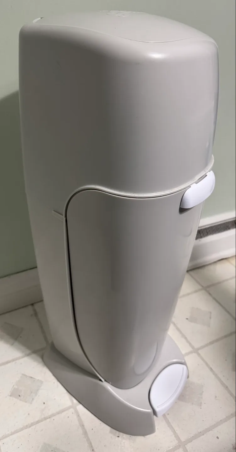 Playtex Diaper Genie Max Fresh Diaper Pail thumbnail