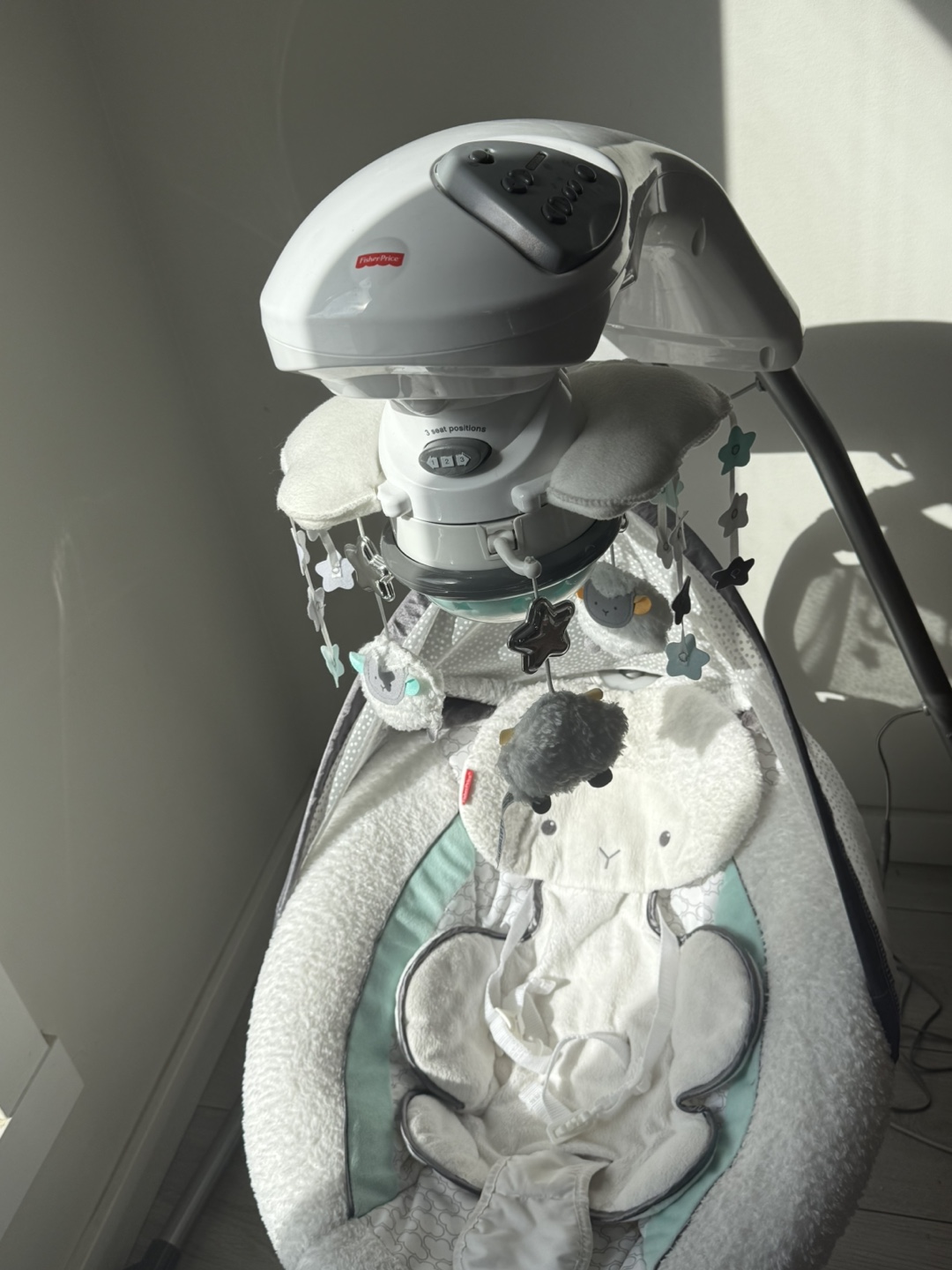Fisher-Price Sweet Snugapuppy Dreams Cradle Swing