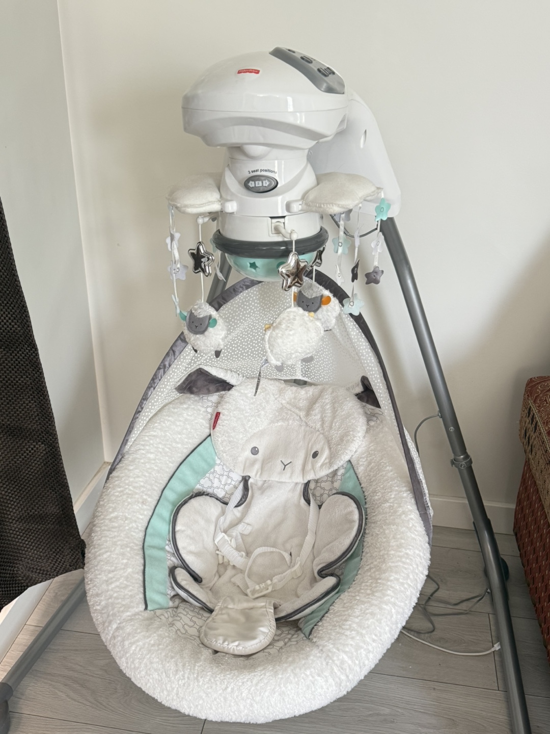 Fisher-Price Sweet Snugapuppy Dreams Cradle Swing - photo 3