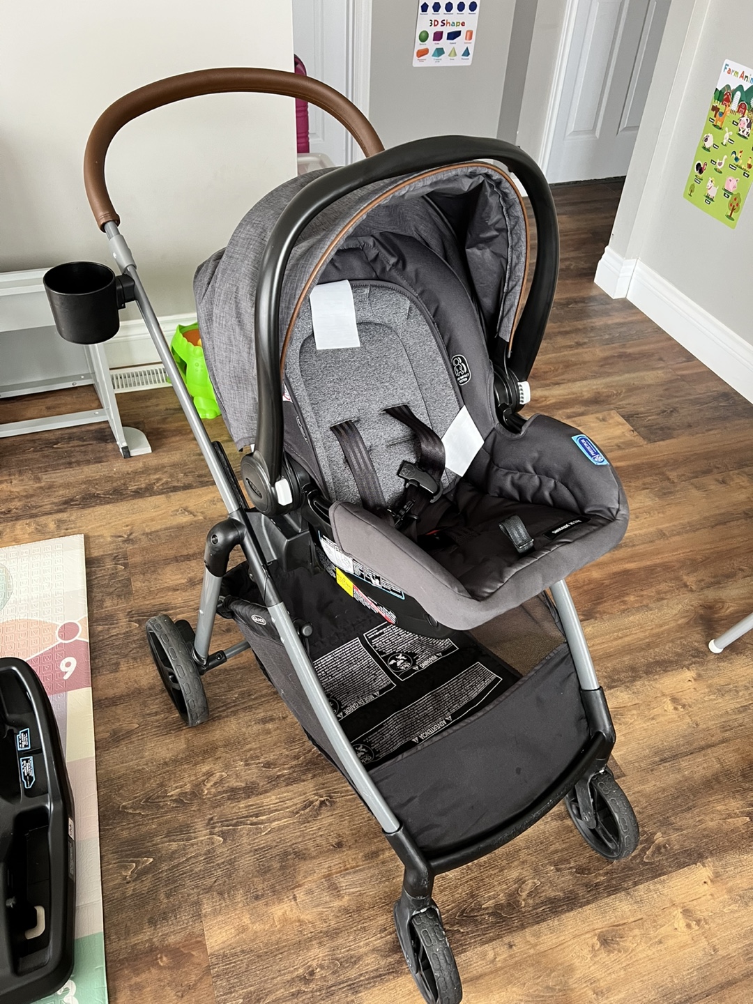 Graco stroller and car seat - photo 3