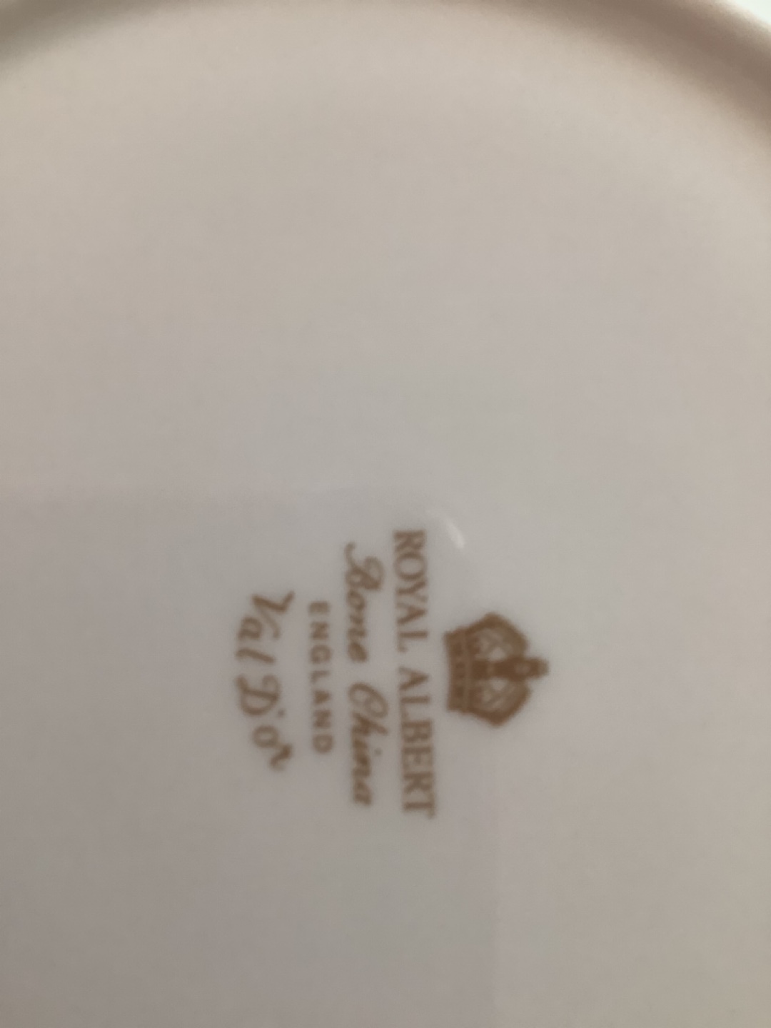 Royal Albert Val D'Or Bone China Dinner Plates - photo 2