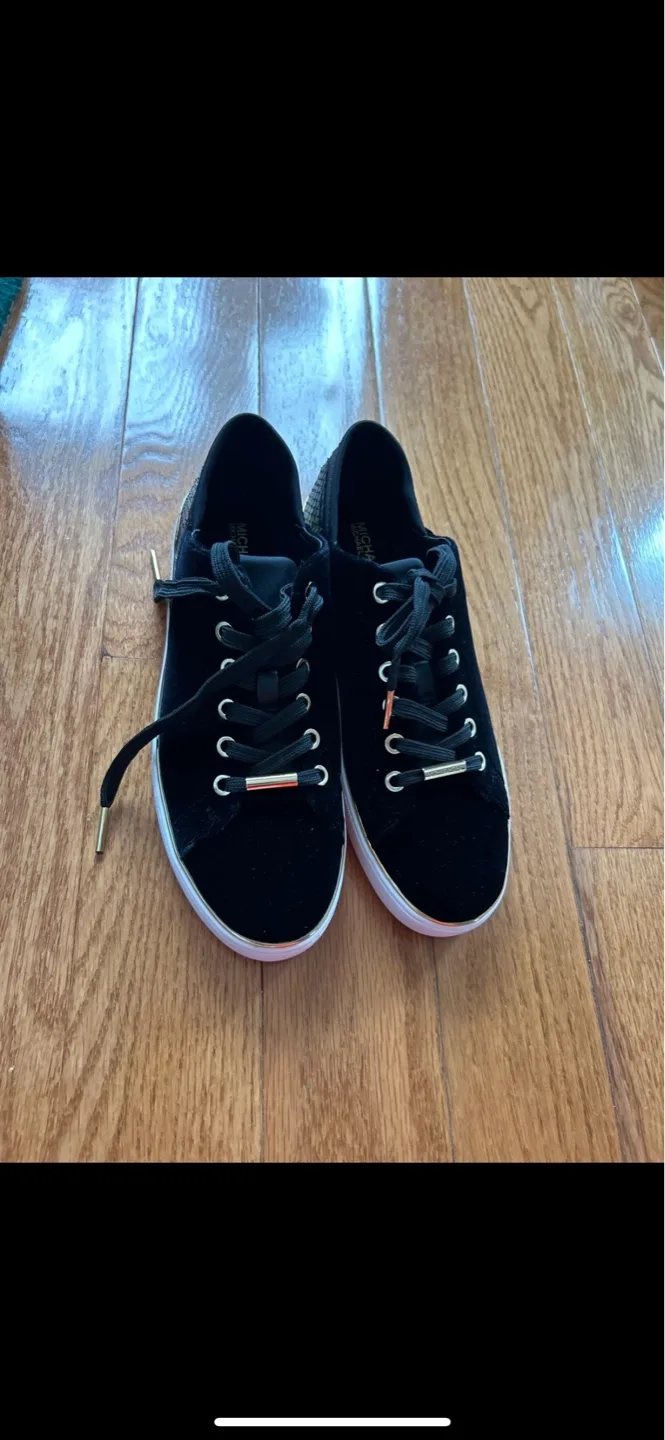 Michael Kors black Velvet sneakers women size 6M image indicator(2)