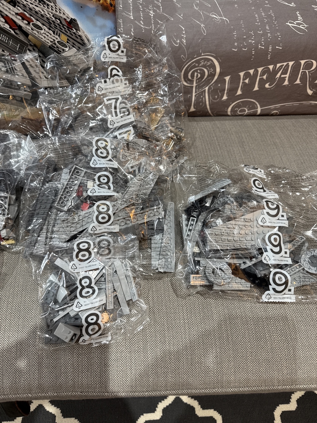 LEGO Star Wars Millennium Falcon 75105 - photo 5