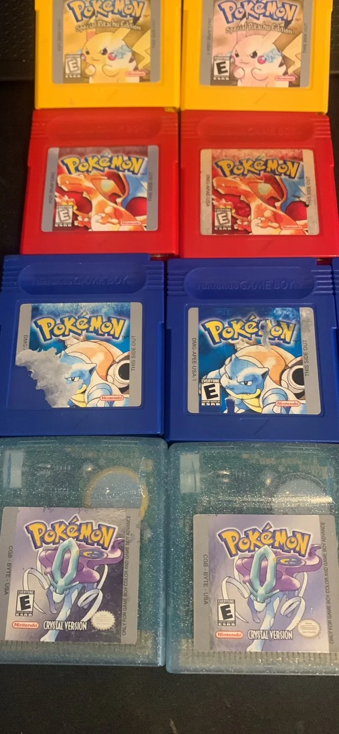 Lot of 10 Pokemon Game Boy Games image indicator(3)