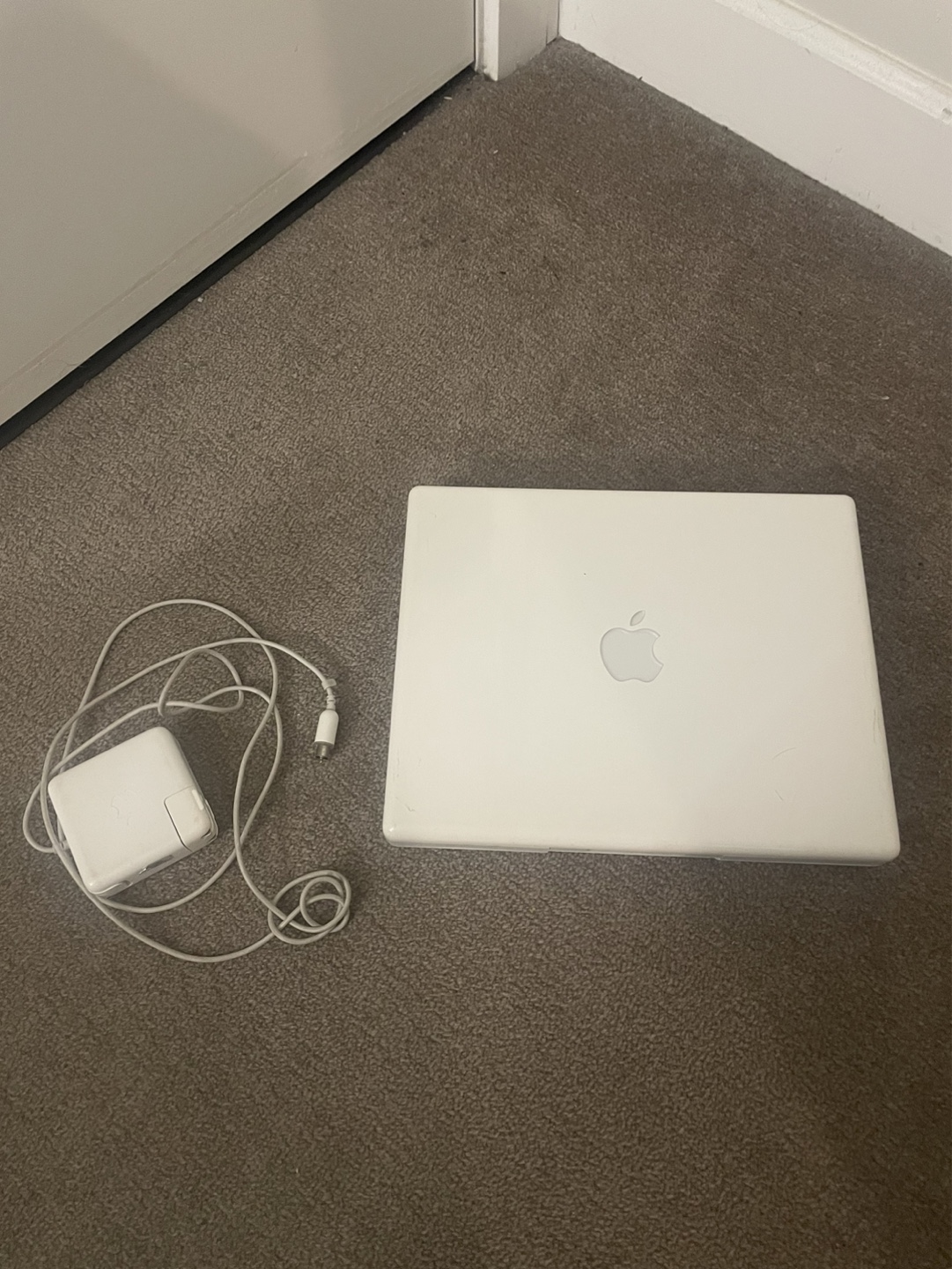 Vintage Apple iBook G4 Laptop - White - photo 2