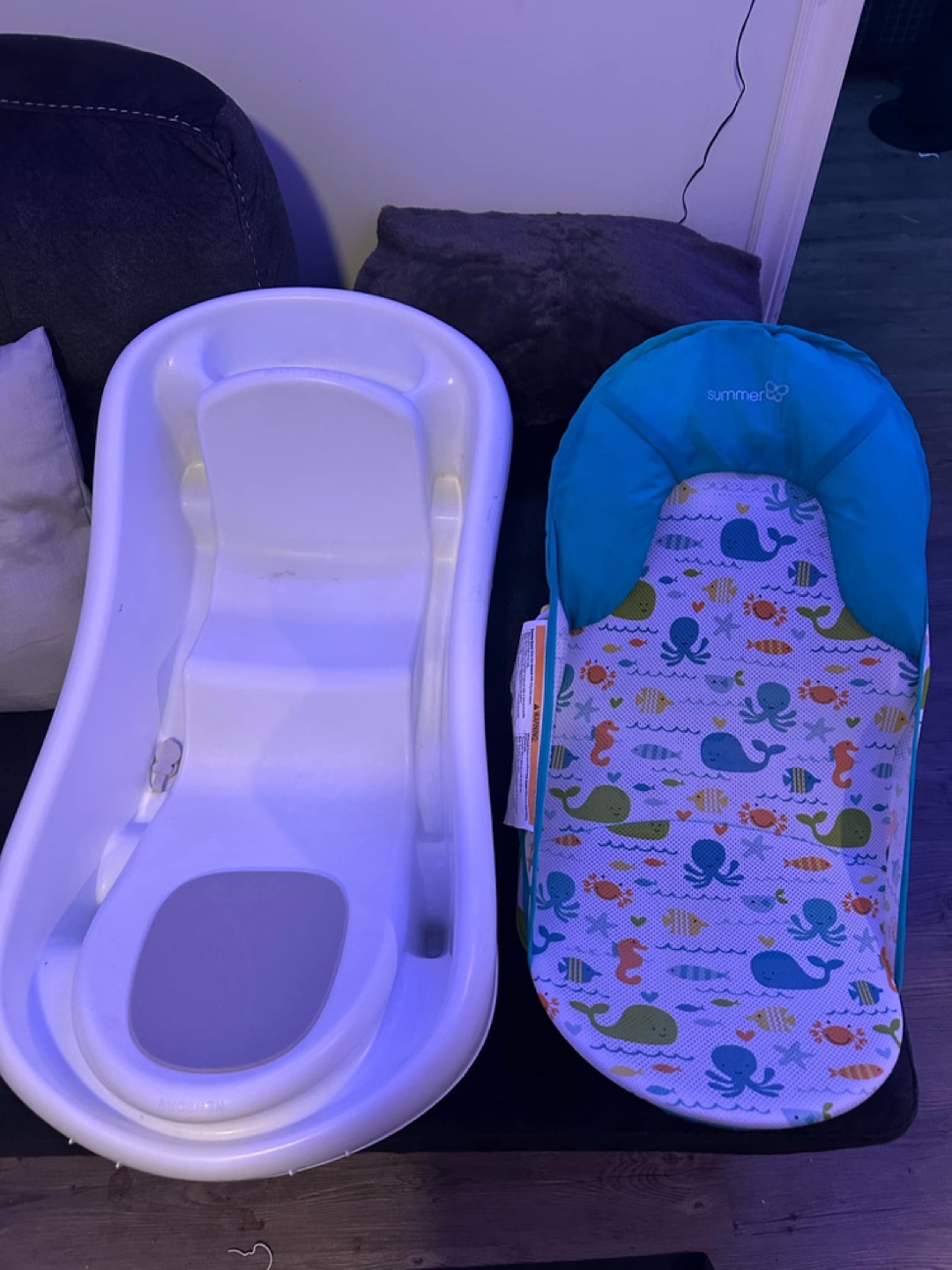 Baby Swing and Summer Infant Bath Tub - photo 2
