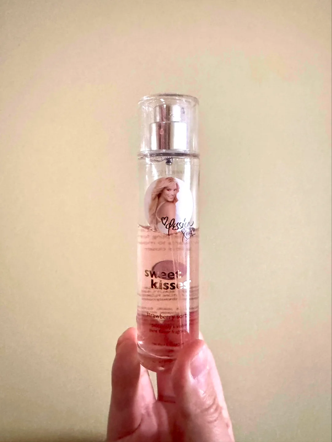 Jessica Simpson Sweet Kisses Strawberry Sorbet Fragrance image indicator(2)