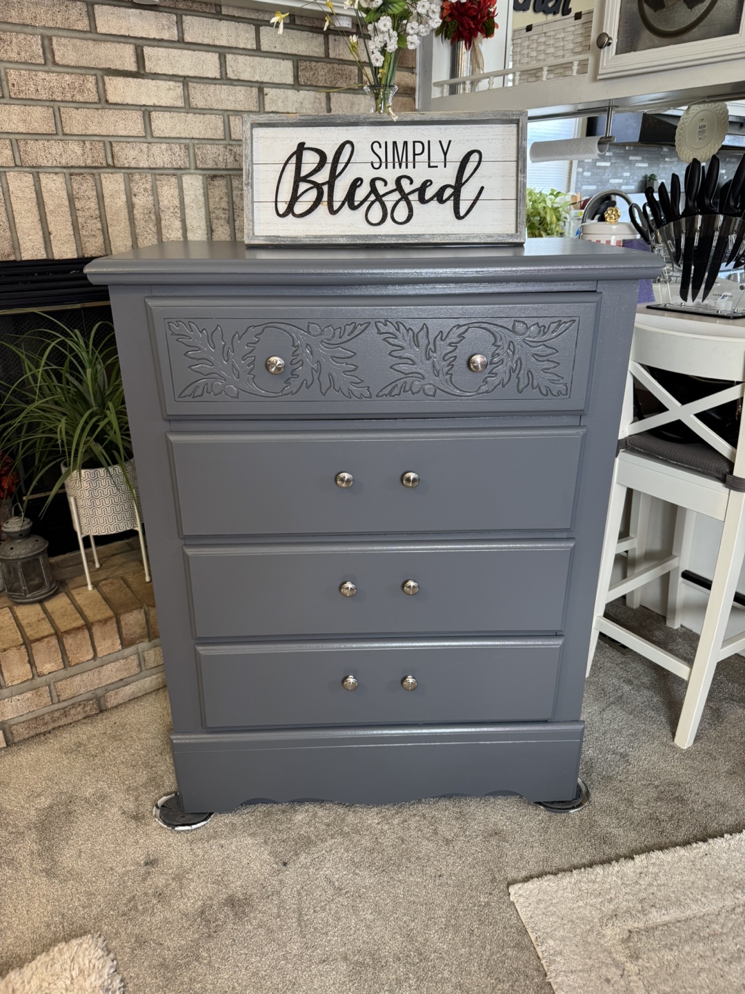 ✨✨Beautiful Gray 4-Drawer Chest of Drawers