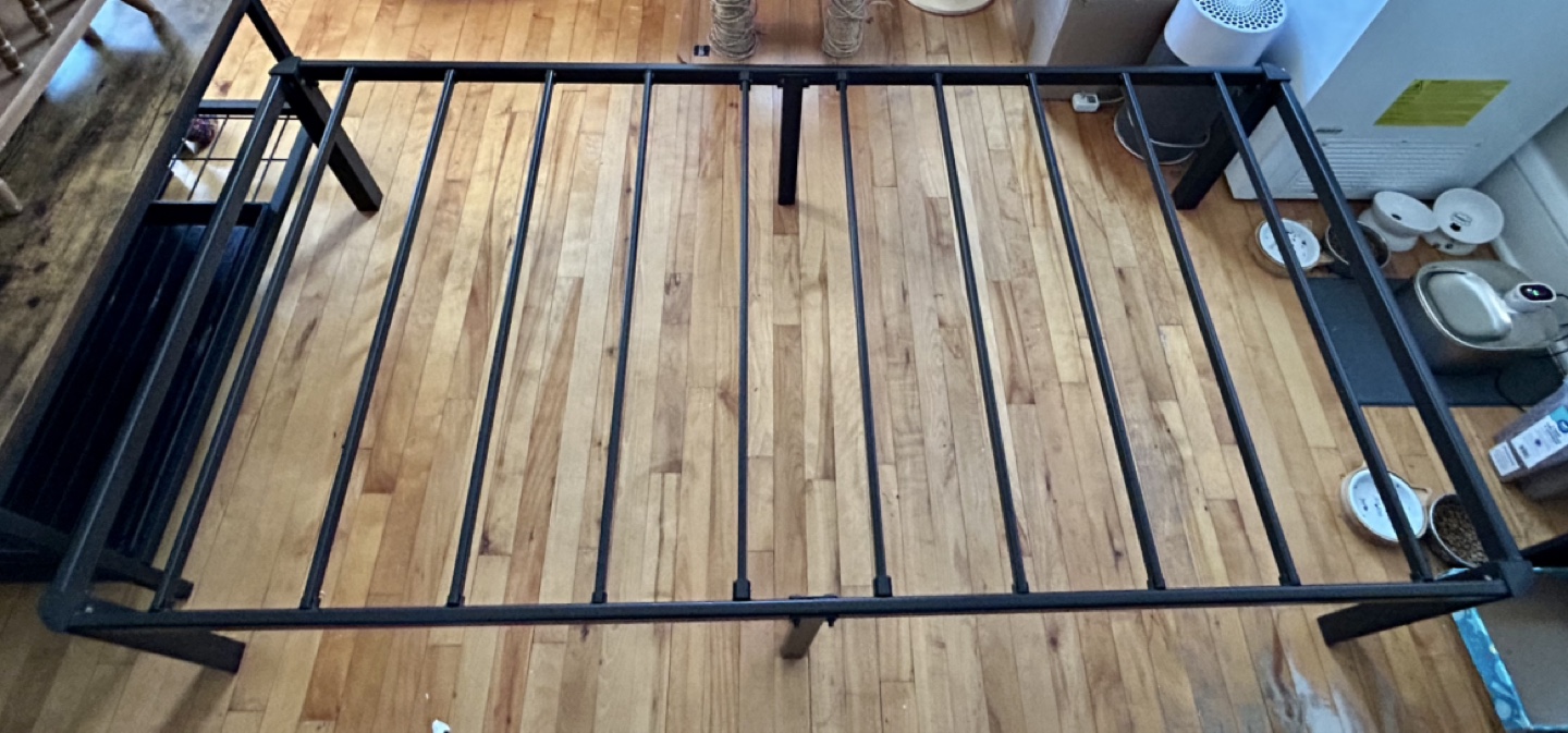 Zinus twin platform bed frame