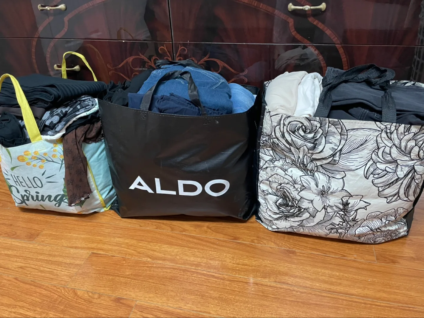 Women's Clothing Bundle - Assorted Sizes and Styles image indicator(2)