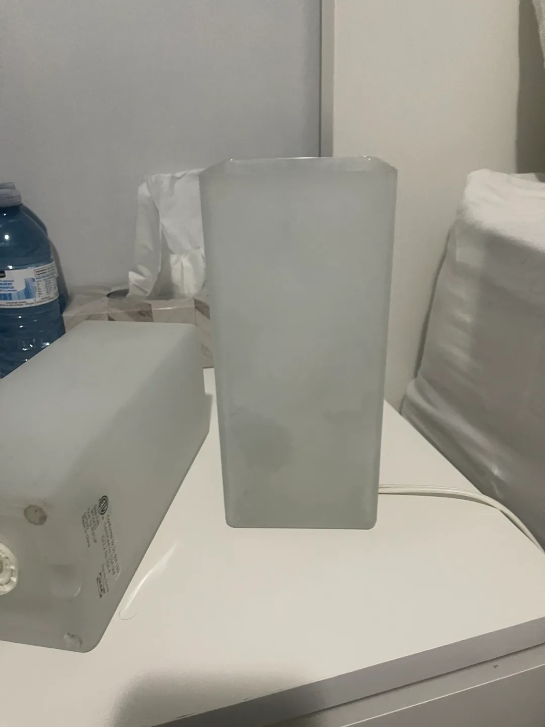 Pair of frosted glass table lamps thumbnail