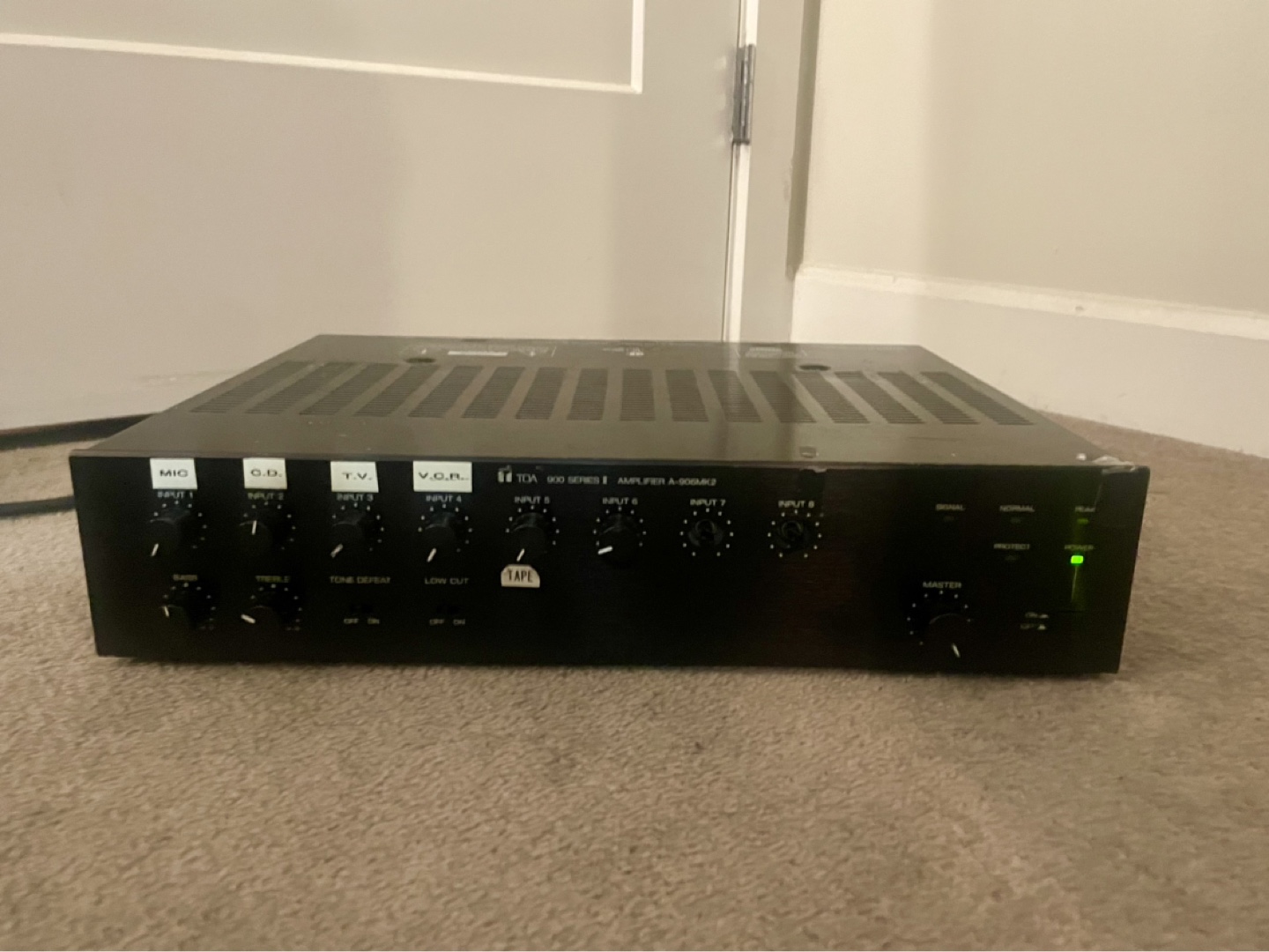 TOA A-906MK2 8-Channel Mixer Power Amplifier