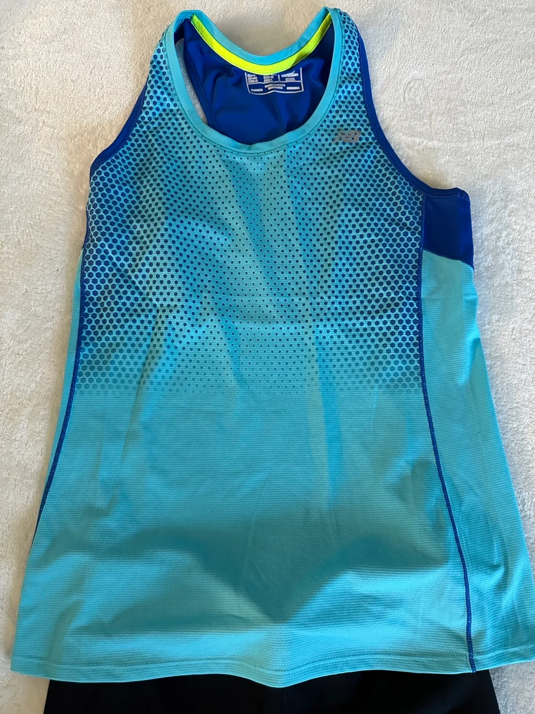 New Balance Women's Running Outfit - Tank Top and Capris image indicator(2)