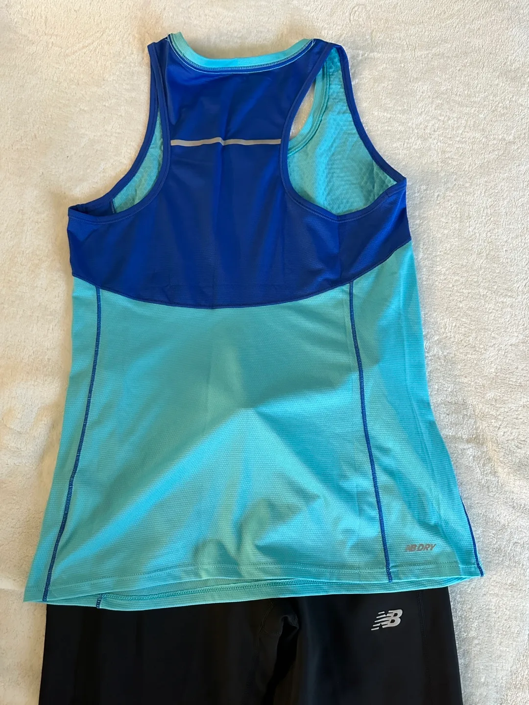 New Balance Women's Running Outfit - Tank Top and Capris image indicator(3)