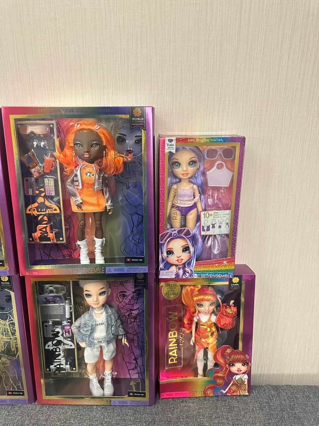 Brand new Rainbow High Fashion Dolls image indicator(3)