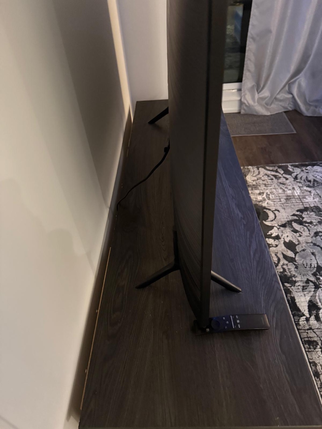 TV Stand fits up to 65-70 inch Tv - photo 5