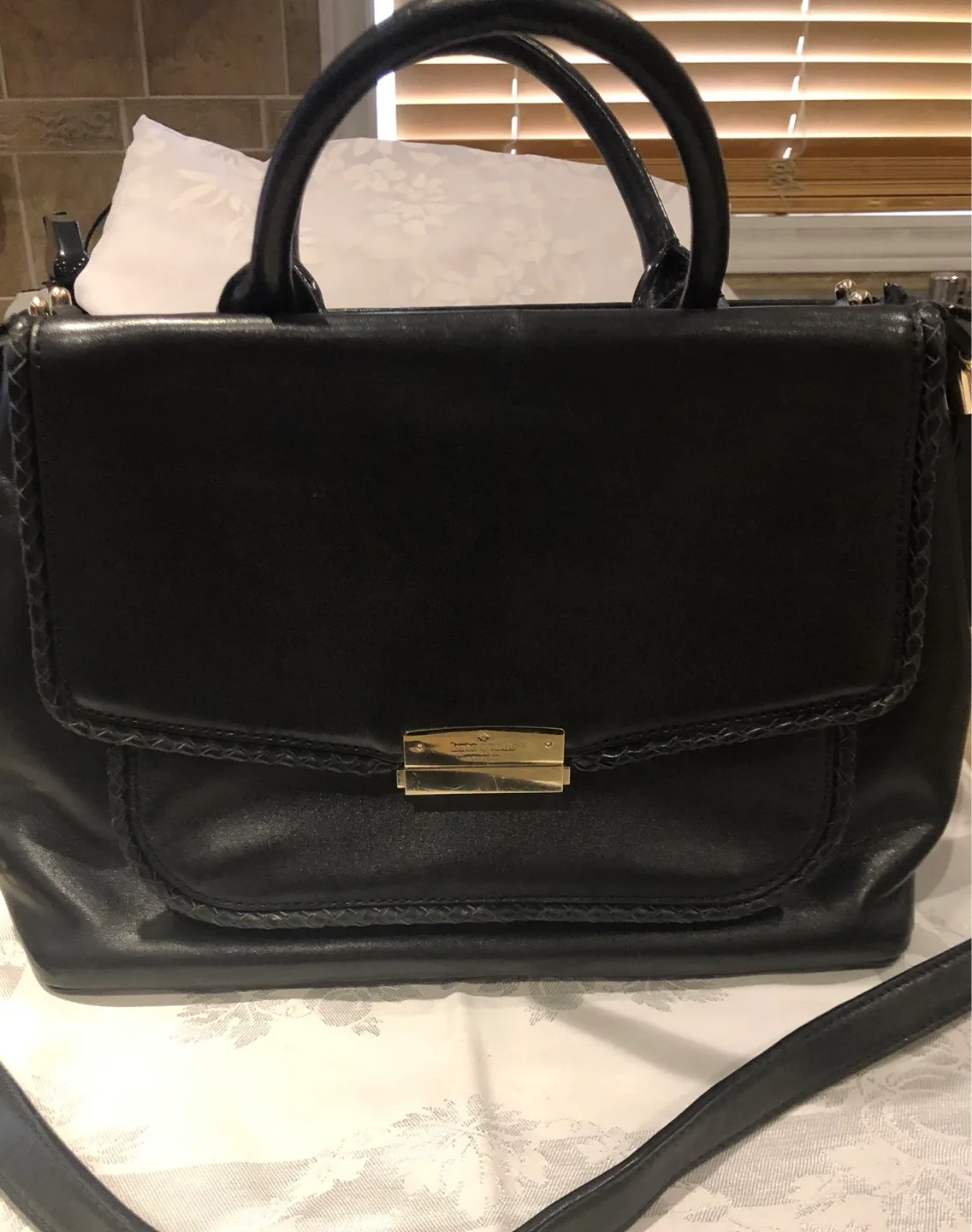 Kate Spade leather purse image indicator(3)