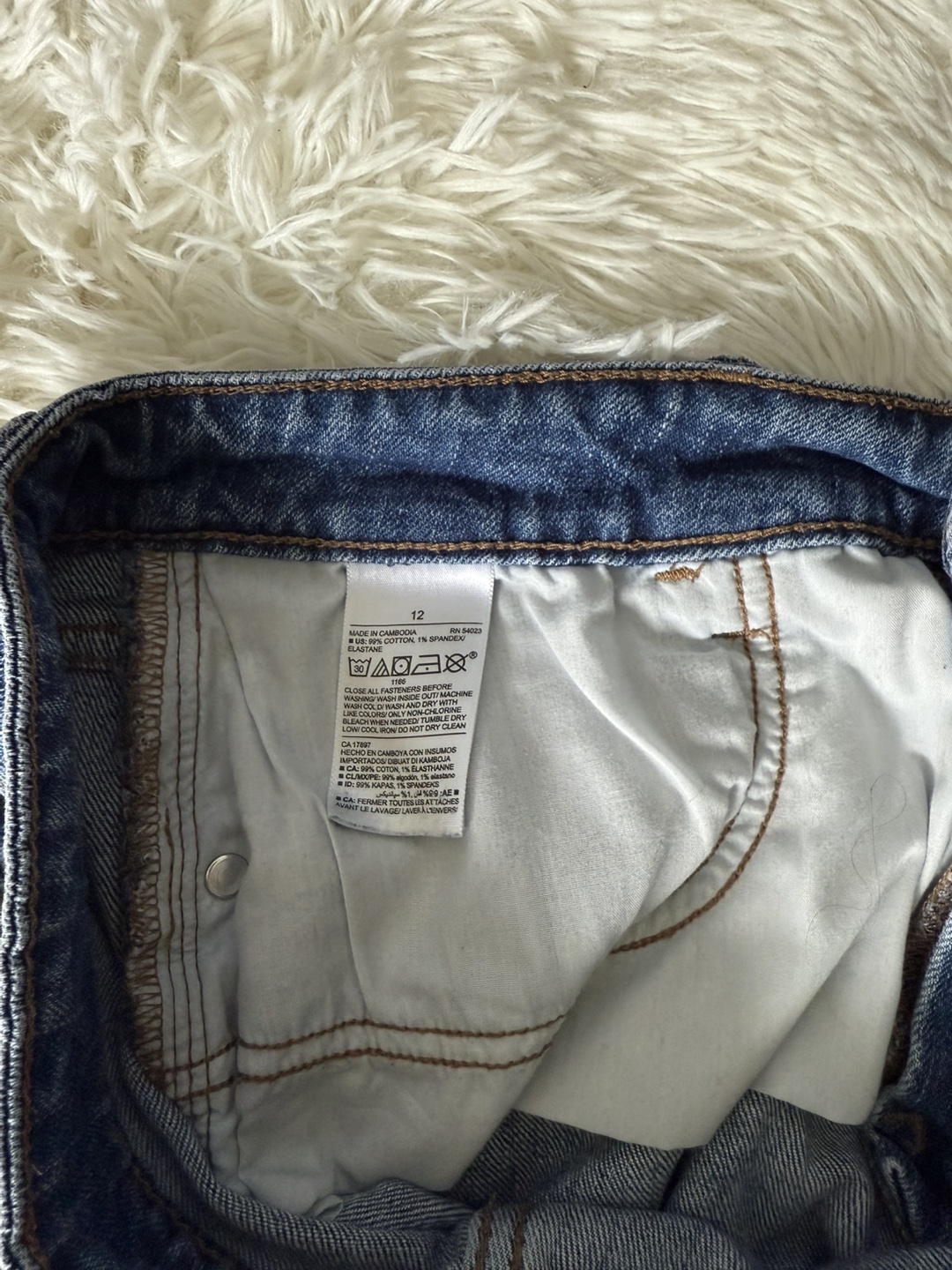 Old Navy High-Waisted Denim Shorts - Size 12 - photo 4