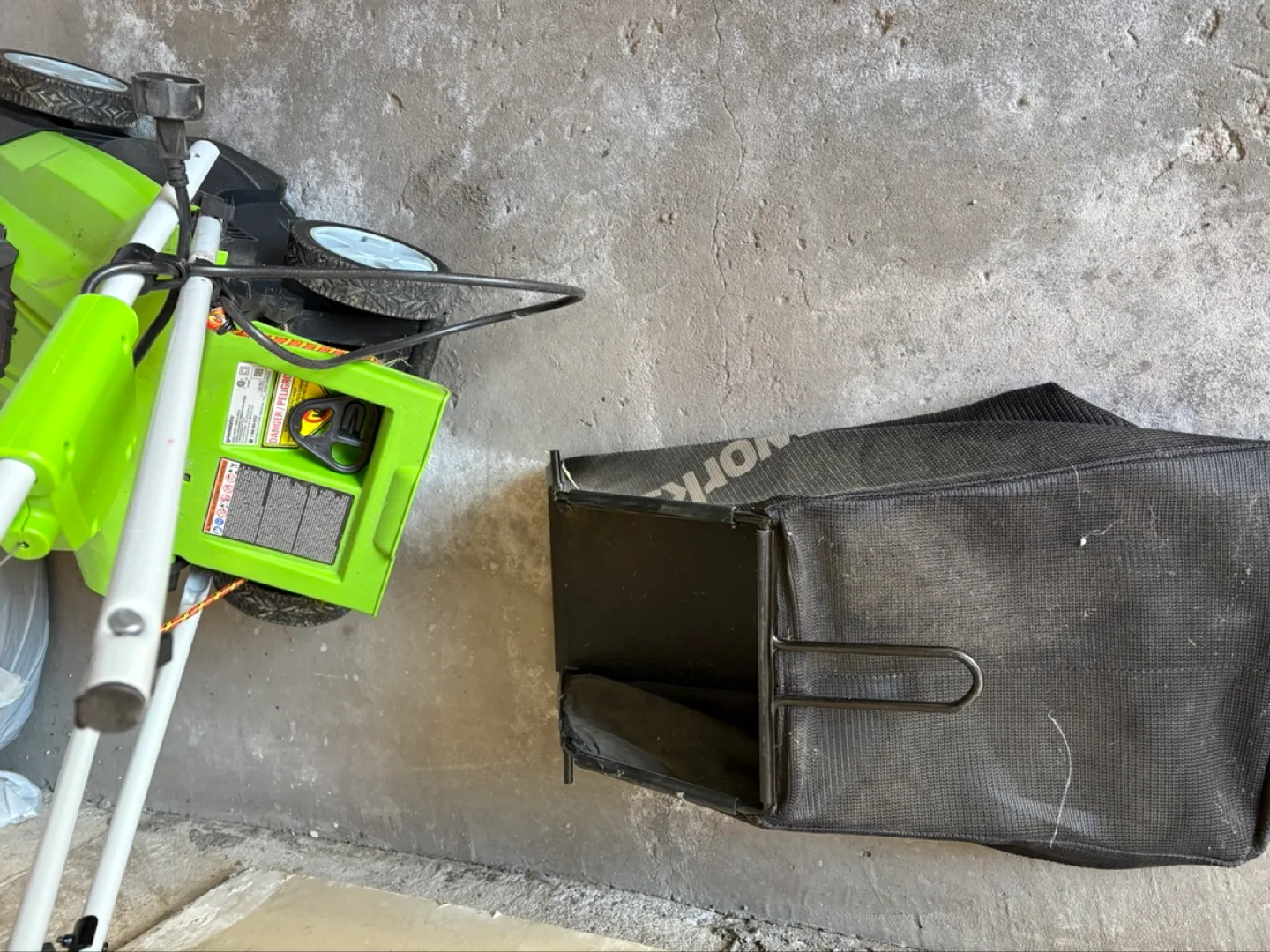 Greenworks Corded Lawn Mower - 9A 14” 🧡 image indicator(4)