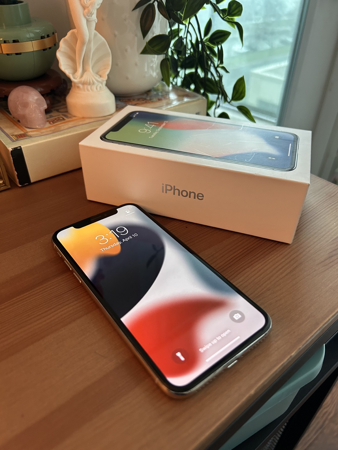 iPhone X Silver 64GB - Excellent Condition