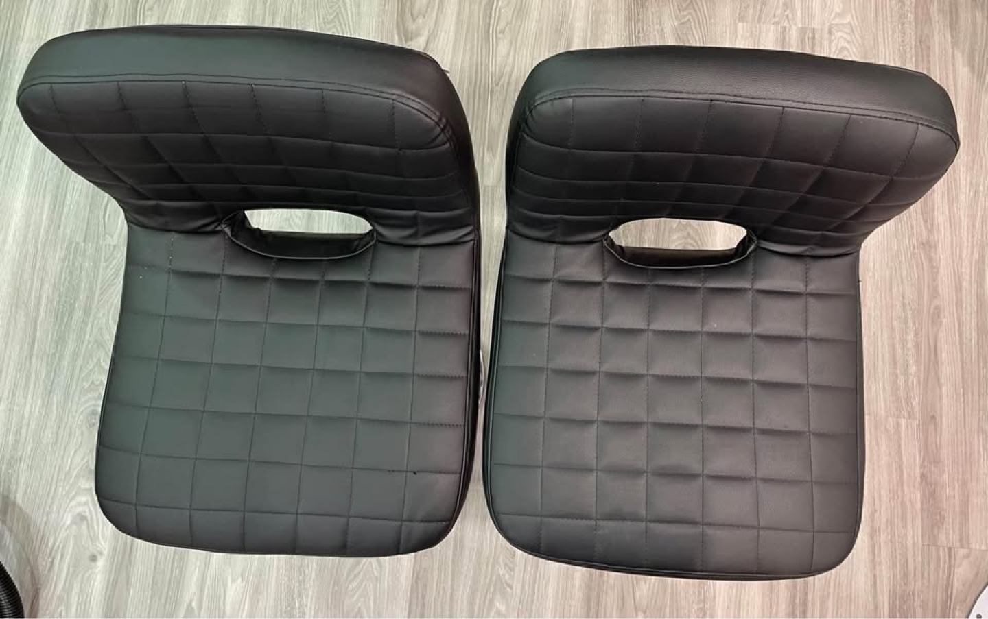 Pair of Black Bar Stools 🇨🇦