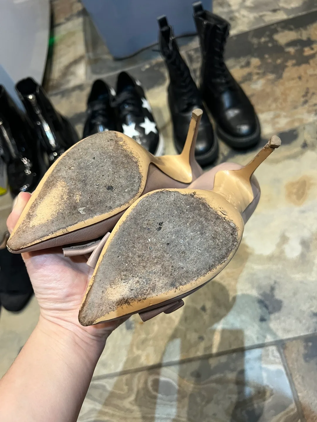 Salvatore Ferragamo Blush Pink Bow Heels image indicator(2)