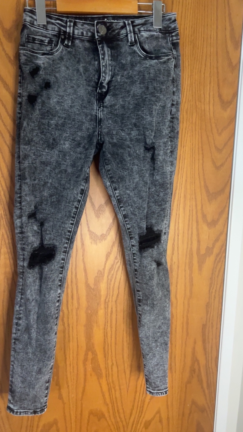 Acid wash skinny jeans