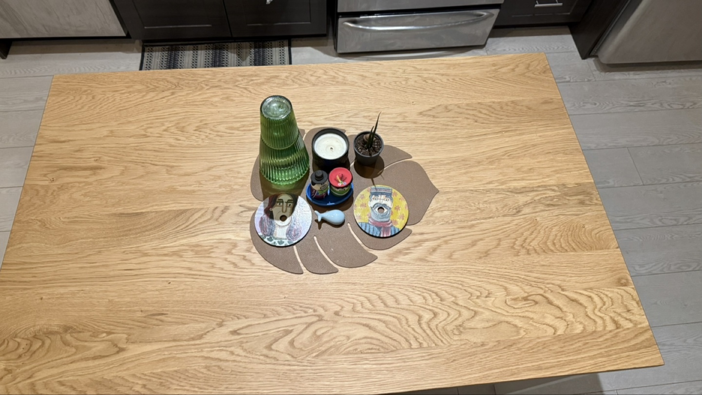 Kitchen Island with Oak Top and Chairs - photo 5